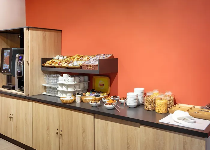 호텔 Sowell Family Riviera 4*