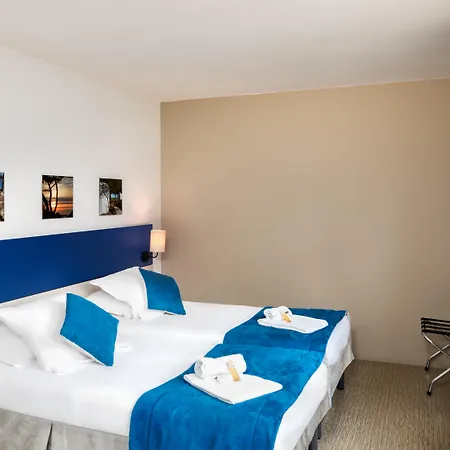ホテル Sowell Family Riviera 4*