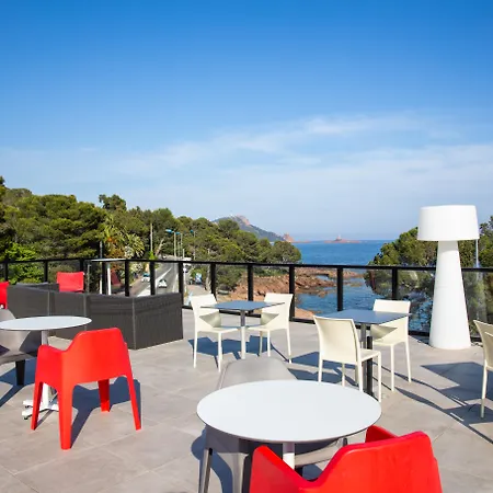 Sowell Family Riviera Отель