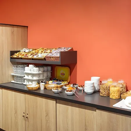 Отель Sowell Family Riviera 4*