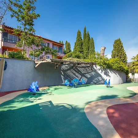 Sowell Family Riviera Отель 4*