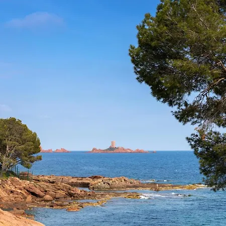 ホテル Sowell Family Riviera Saint-Raphaël