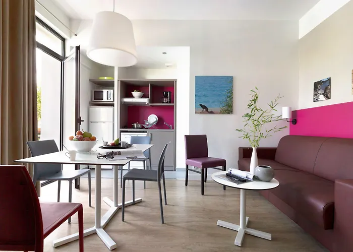 Sowell Family Riviera 4* Saint-Raphael (Var)