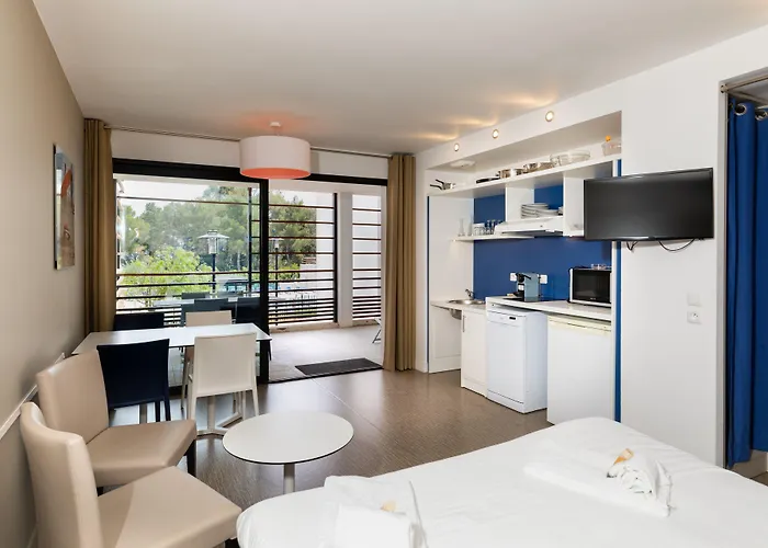 Sowell Family Riviera Hotel